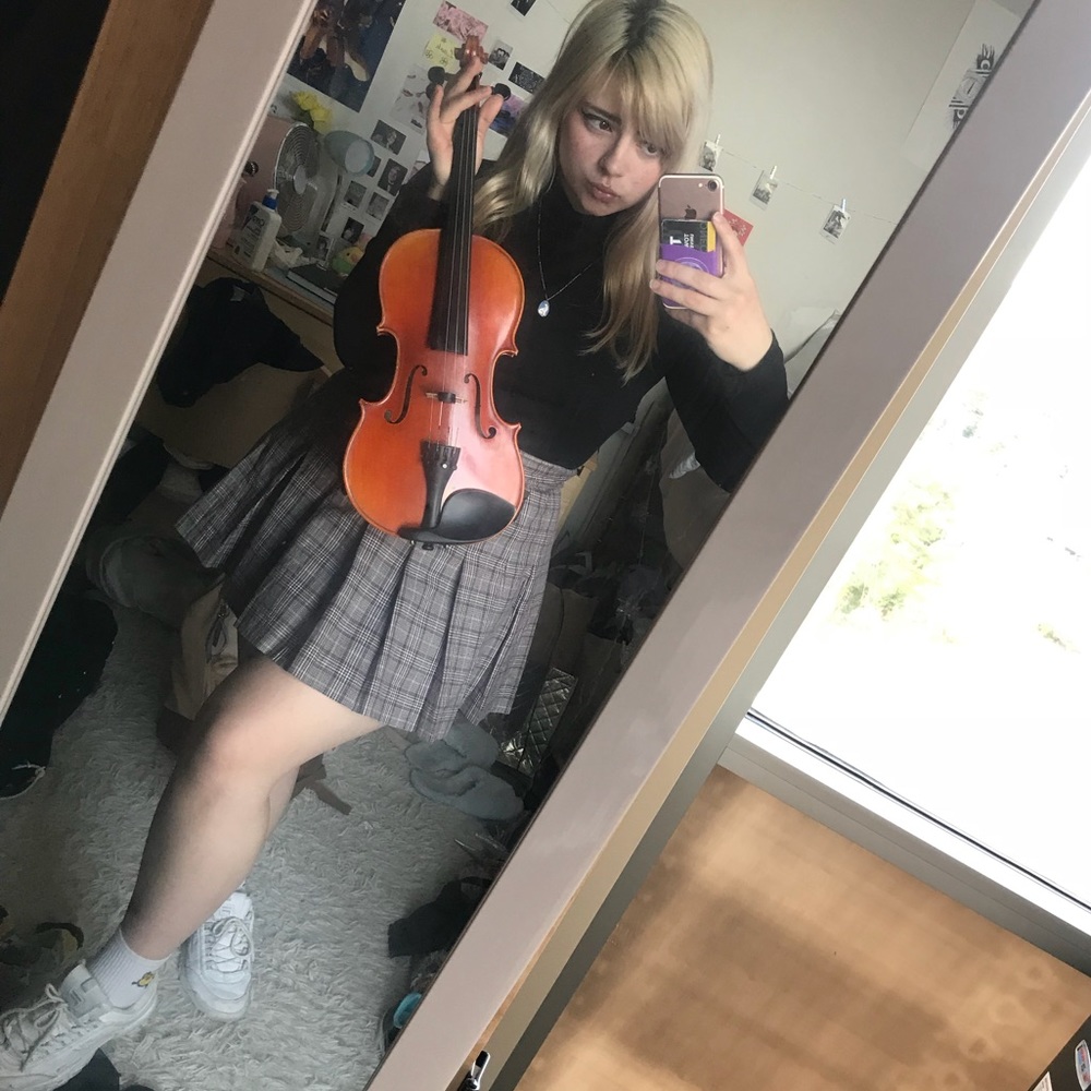 hi, im leah!!